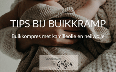 Hoe gebruik ik een buikkompres bij mijn baby met darmkrampen?